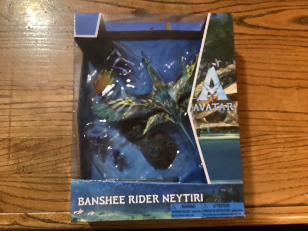 Avatar: The Way Of Water Banshee Rider Neytiri Deluxe Action Figure Set