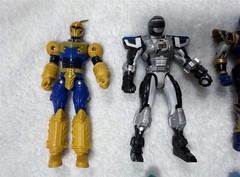 BANDAI POWER RANGERS ACTION FIGURE LOT “AS SHOWN / PARTS”