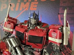 ThreeZero DLX Optimus Prime Transformers Bumblebee Movie
