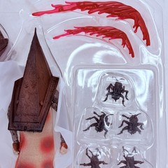 Mezco Toyz One: 12 Collective Silent Hill 2 Red Pyramid Thing Figure Toy Gift