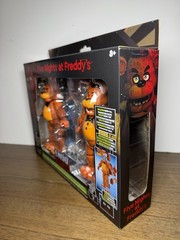 Jazwares Five Nights at Freddy’s Endo Series: CLASSIC FREDDY & WITHERED FREDDY