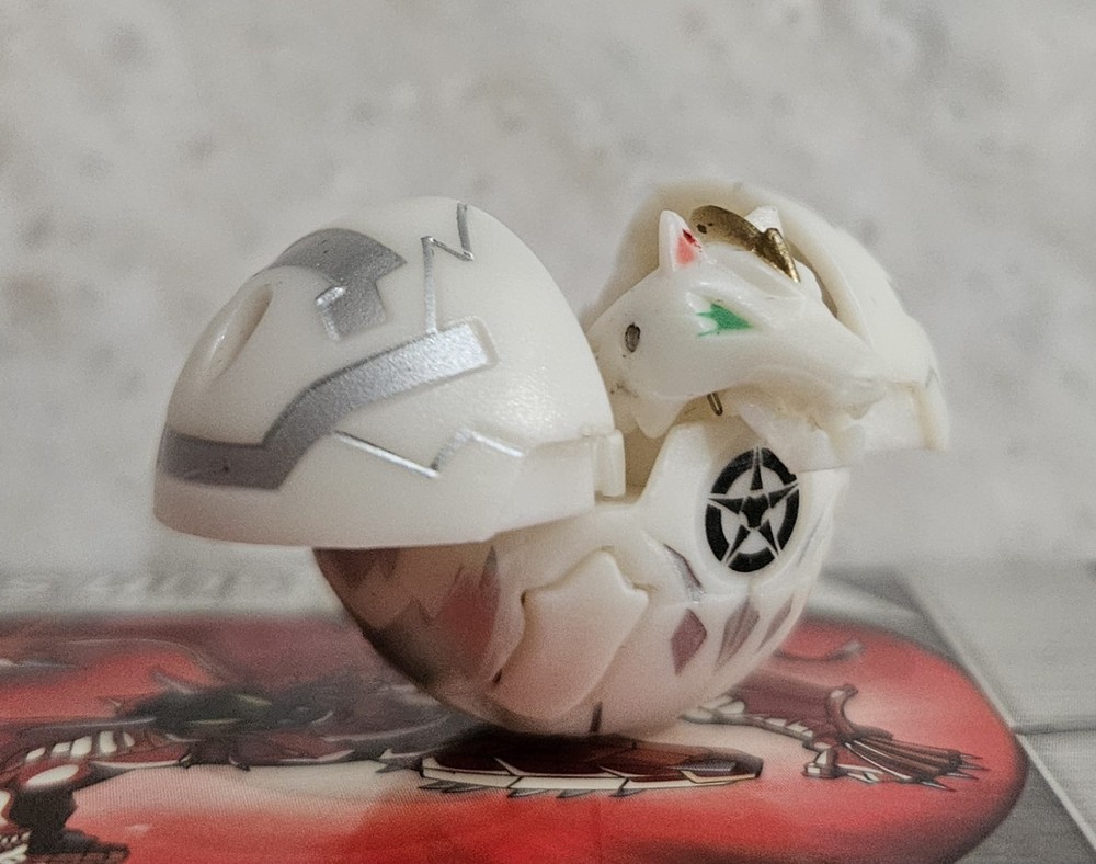 Bakugan B1 Pearl Haos Hynoid