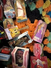 ZURU Disney Store Series 1 & 2 Mini Brands Mixed Lot Gold Lightning McQueen