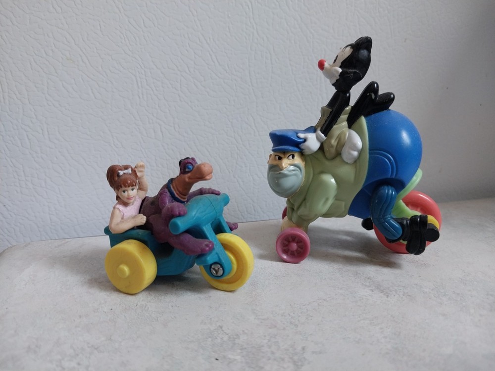 UCS & Amblin Mini Cars Flintstones and ??? – everything rolls – Vintage Toys