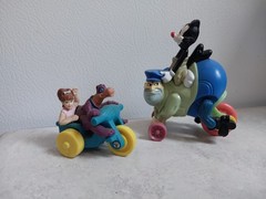 UCS & Amblin Mini Cars Flintstones and ??? – everything rolls – Vintage Toys