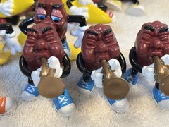 Vintage California Raisins Figures -Lot Of 24 In 6 Different Poses 1980’s