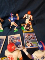 SLU FOOTBALL LOOSE 12 FIGURE LOT Mostly Giants . Most Have Cards W/ Sleeves