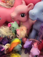 HUGE Lot Of 32 My Little Pony Assorted Vintage – Various New Age + 1 Large Fakie