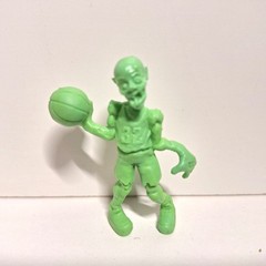 Jump Shot Rot SLUG Zombies Green Basketball Playing Zombie Jakks 2012 Series 2
