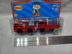 Thomas & Friends Wooden Railway Sodor Fire Crew Truck Water Tanker Vtg 2004