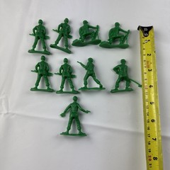Disney Pixar Toy Story Lot Of 9 Thinkway Green Army Men Soldiers