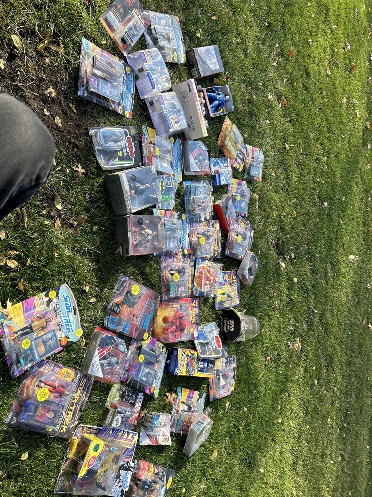 Large Lot Of 90s Action Figures Star Wars, Star Trek Etc… See Photos