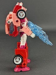 Transformers Legacy Elita-One complete Hasbro Generations Deluxe Class