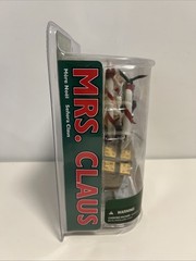 McFarlane’s Twisted X-Mas Mrs. Claus Blonde Variant Christmas Figure /4K SEALED