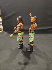 The Usos Jimmy And Jey Uso Elite Series 31 WWE Action Figures Bloodline