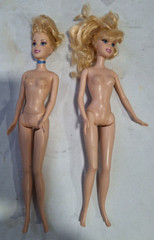 Lot of 2 Vintage 1999 Mattel Indonesia Blonde Barbie Doll Smooth Arm & Leg – 63
