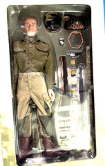1/6 DRAGON FIGURE LT. SUMMERS PLATOON LEADER WWII 1944 NORMANY 101ST AIRBORNE