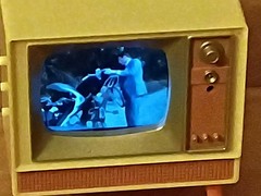 Tiny TV Classics Working TV Batman 1966 Scenes – WORKS No Remote