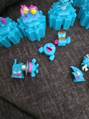 Official Mr. Beast Lab Pink Blue Action Figure Lightning Panther W 16 Swarmees