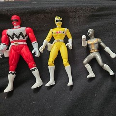 Bandai Vintage Power Rangers in Space Astro Yellow Ranger 1997 w/ 2 more figures