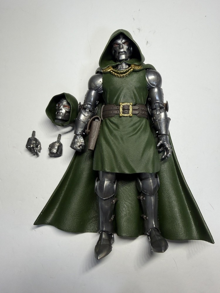 Doctor Doom Marvel Legends Super Skrull BAF Wave Fantastic Four Figure loose