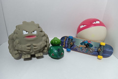 Vintage 1999 Pokemon Toy Lot – 4 Toys Lot – Tomy, Burger King, Fingerboard