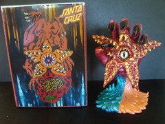 STRANGER THINGS – UPSIDE DOWN Custom Kidrobot Santa Cruz Screaming Hand Figure