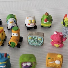 Trash Pack Trashies Moose Lot of 67 Mini Figures Toy Mixed Series