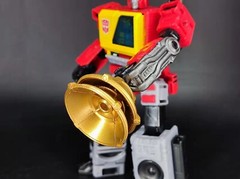 BDT studio BDT-30 upgrade kit for Legacy Autobot Blaster,in stock