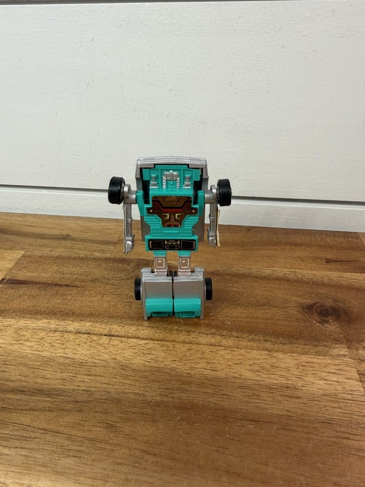 Select CONVERTORS Die-Cast Metal AMERICAN MINIBOT Lebaron BARON Defender (1984)
