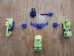 G1 Constructicons Devastator Parts Lot including Mixmaster’s Magna Laser Gun