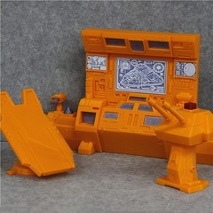 Transformers G1 Leader Voyager class Studio Series SS86 Teletraan-1 diorama