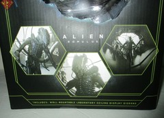 SUSPENDED LAB XENOMORPH XX121 Alien Romulus 7″ Scale Action Figure Neca 2025