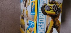 BRAND NEW: “2017” Edition Transformers Bumblebee Power Charge Action Figure