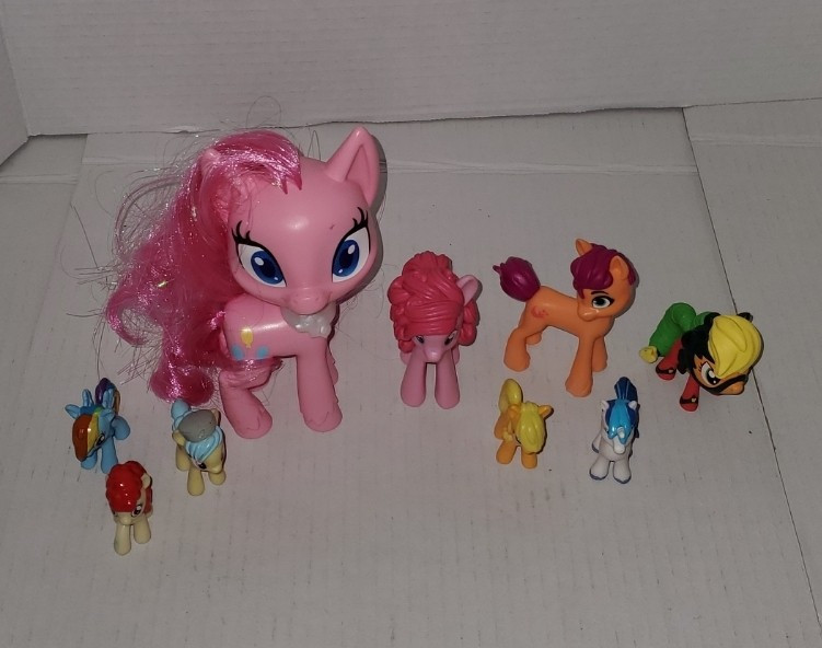 My Little Pony Lot 15 Total 1 Large (5 inch) & 14 Mini’s ( 1-2 Inches)