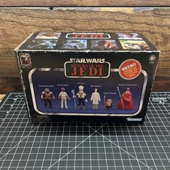 Retro Collection Return of the Jedi SEALED 6 Pack Mon Mothma Yak Face Star Wars