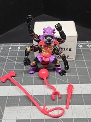 Vintage TMNT Antrax 1992 Teenage Mutant Ninja Turtle READ No antennas W Weapons