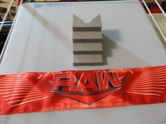 MATTEL WWE MONDAY NIGHT RAW WRESTLING RING SEE PICS! 21″ RING EXCELLENT