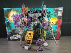 TRANSFORMERS Warbotron-Combaticons-Bruticus Set WB01 Used
