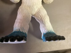 2015 Toys R Us 16 Inch Vinyl Rubber Yeti And Bigfoot Figures LOT Maidenhead