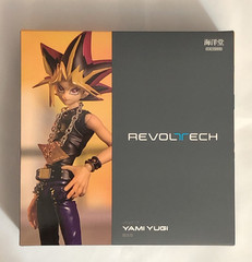 Kaiyodo Revoltech Yu-Gi-Oh! Duel Monsters Yami Yugi Figure w/ Bonus