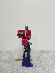 Transformers MTMTE Studio Series 86 Battle Damaged Optimus Prime Leader Class
