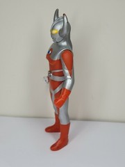 Father of Ultra Hero Series w/ ULTRA ARRAY Ultraman Figure 2006 RARE, US SELL!