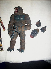 NECA Predator Action Figure 8” Extra Hands & King Kong 8″ Extra Head & Hands