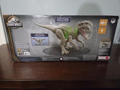 Jurassic World Dino Trackers Camouflage ‘N Battle Indominus Rex Action Figure