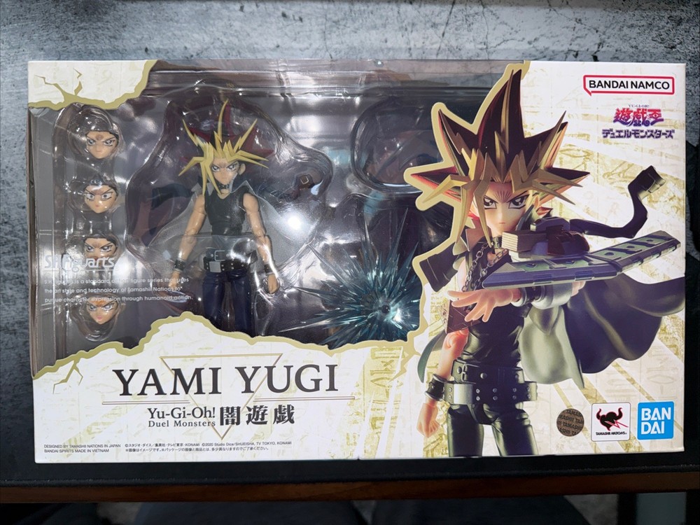 Bandai Tamashii Nations Yu-Gi-Oh! S.H.Figuarts Yami Yugi Action Figure