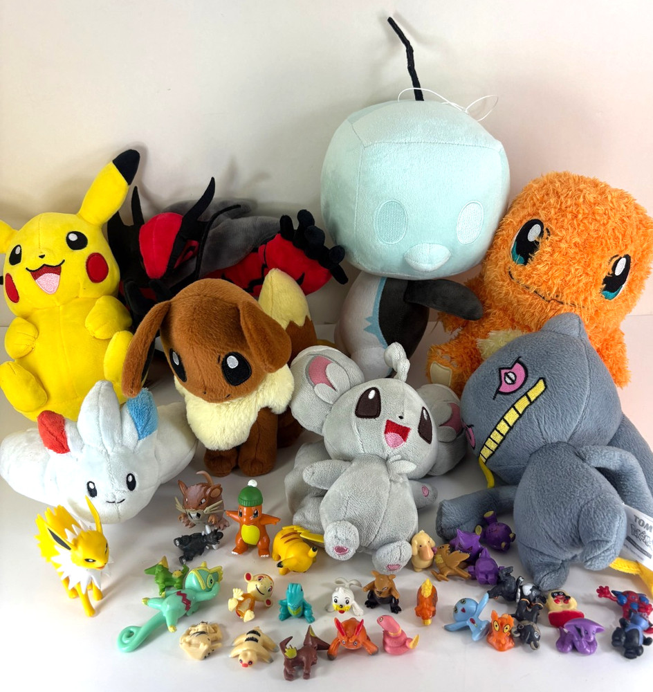 Lot Of Pokemon Plush Toys & Figures Togekiss Banette Eiscue Ice Face Charmander