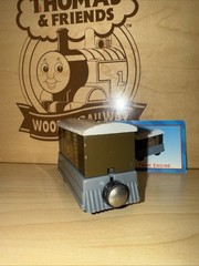 TOBY ! THOMAS FRIENDS TRAIN WOODEN ! 1998 CARD ! BRITT ALLCROFT TRAM ENGINE