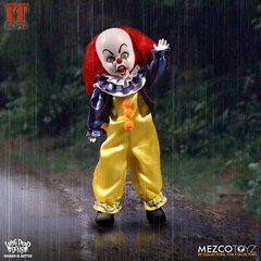 New MEZCO Living Dead Dolls It Movie 1990 Pennywise Original Tim Curry Horror