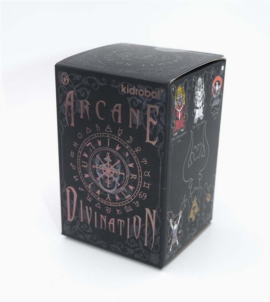 ONE BLIND BOX ARCANE DIVINATION DUNNY VINYL MINI FIGURE SERIES BY KIDROBOT